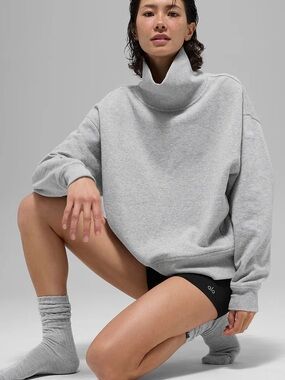 Alo Yoga Grey Hazy Mock Neck Pullover Size Medium